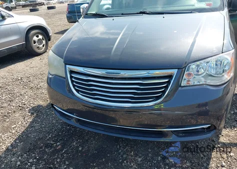 2011 Chrysler Town & Country Touring-L from USA, damaged, VIN 2A4RR8DG7BR780164